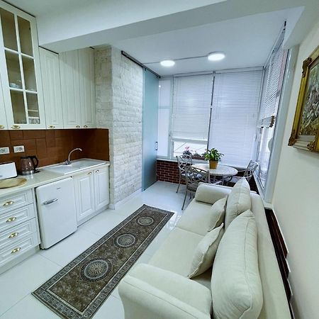 Near Me Apartments Тирана Екстериор снимка