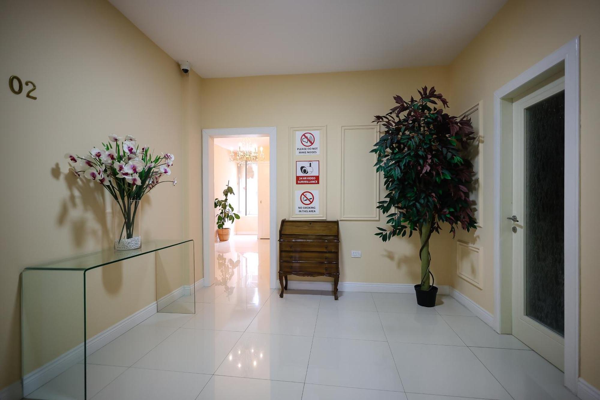 Near Me Apartments Тирана Екстериор снимка